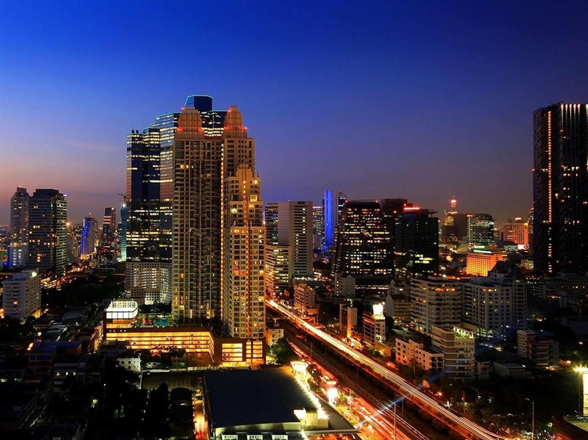 曼谷沙通盛橡酒店 外观 照片